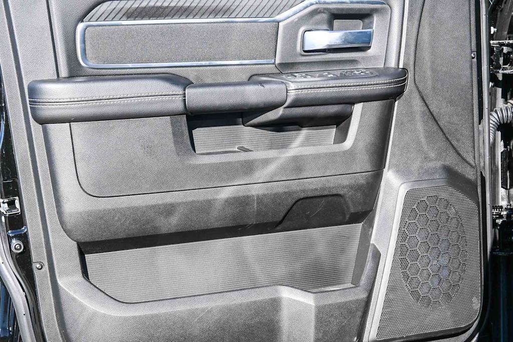 Thumbnail: 2026 RAM 2500 - 32