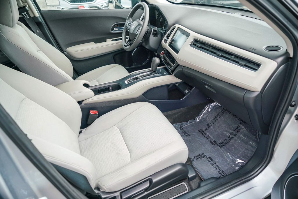 Thumbnail: 2022 Honda HR-V - 8