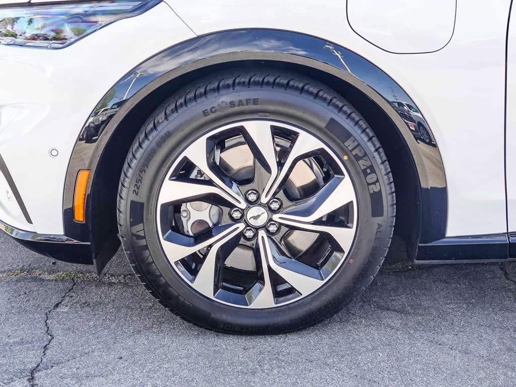 Thumbnail: 2021 Ford Mustang Mach-E - 19