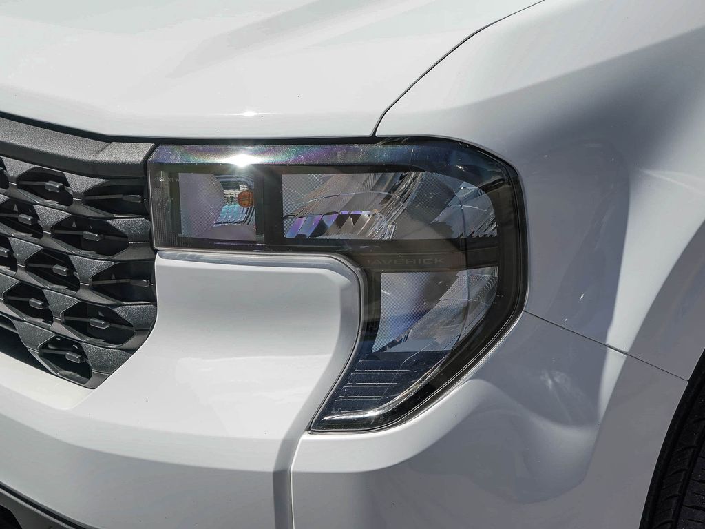 Thumbnail: 2025 Ford Maverick - 20