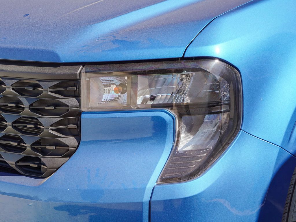 Thumbnail: 2025 Ford Maverick - 9