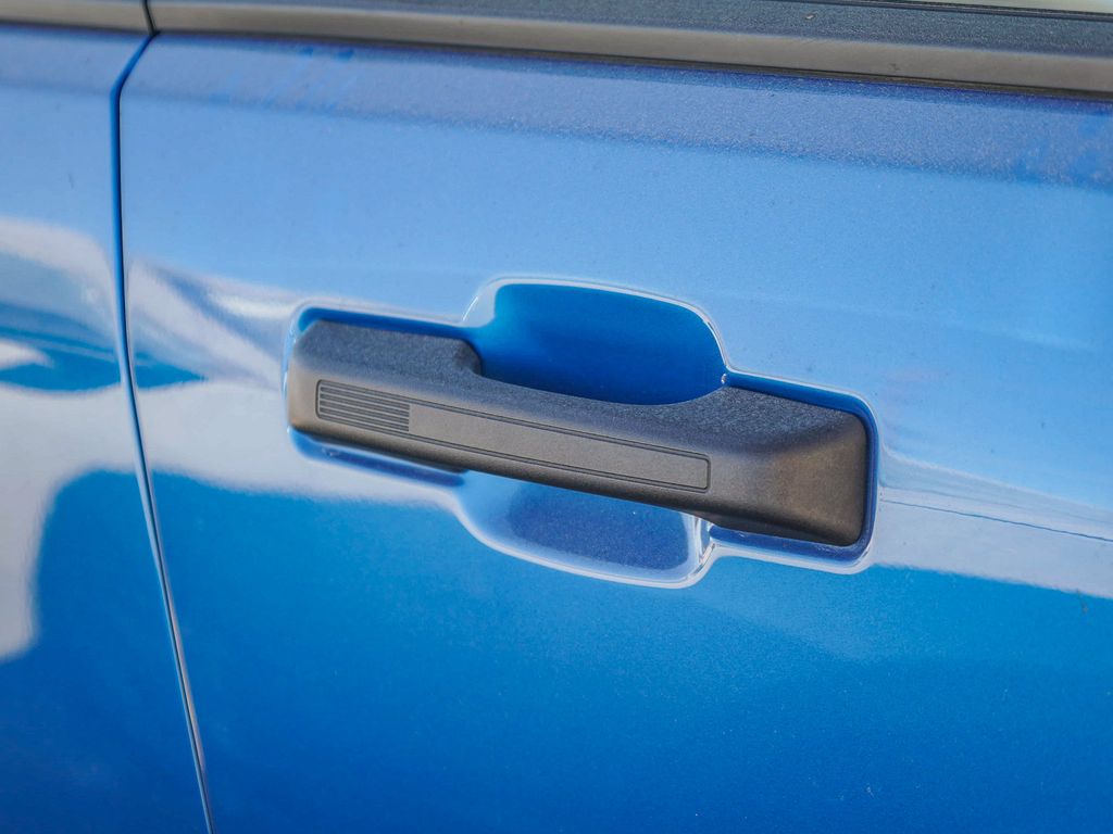 Thumbnail: 2025 Ford Maverick - 10