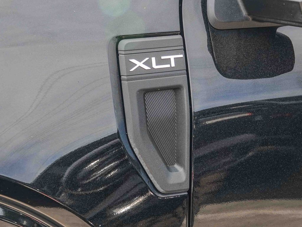 Thumbnail: 2023 Ford Maverick - 21