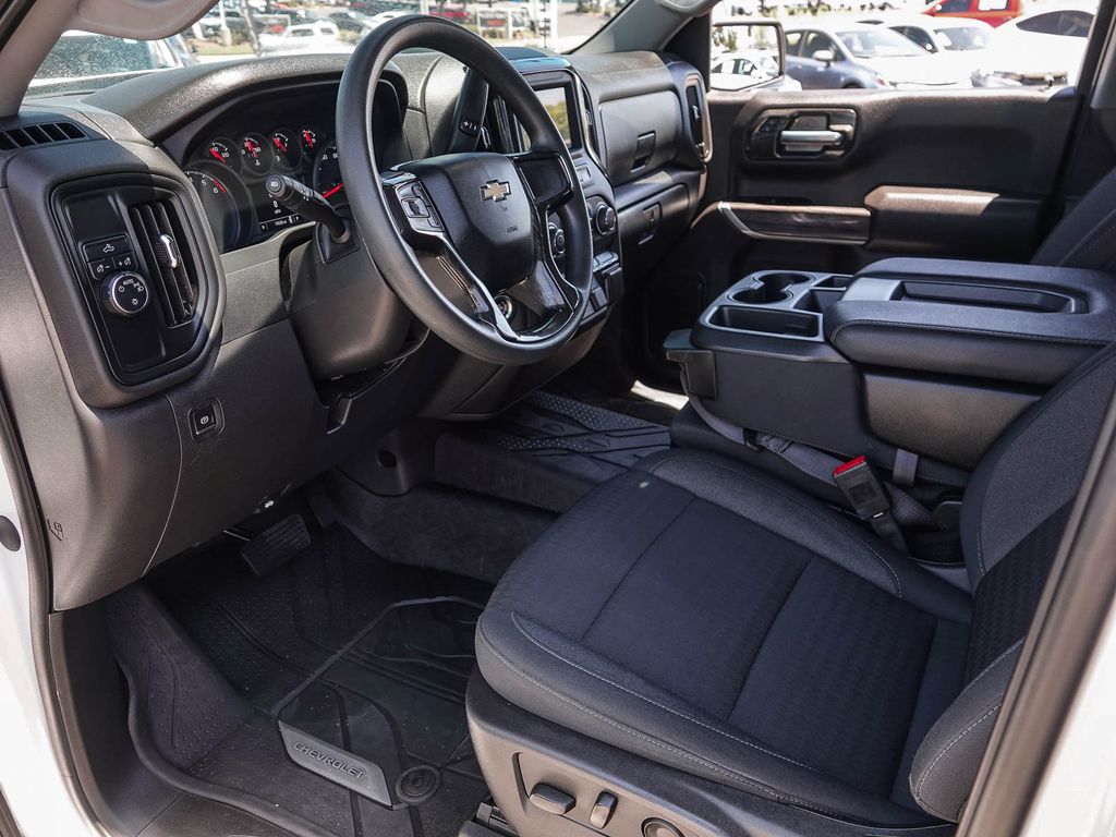 Thumbnail: 2022 Chevrolet Silverado 1500 - 12