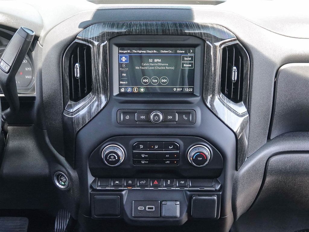 Thumbnail: 2022 Chevrolet Silverado 1500 - 13