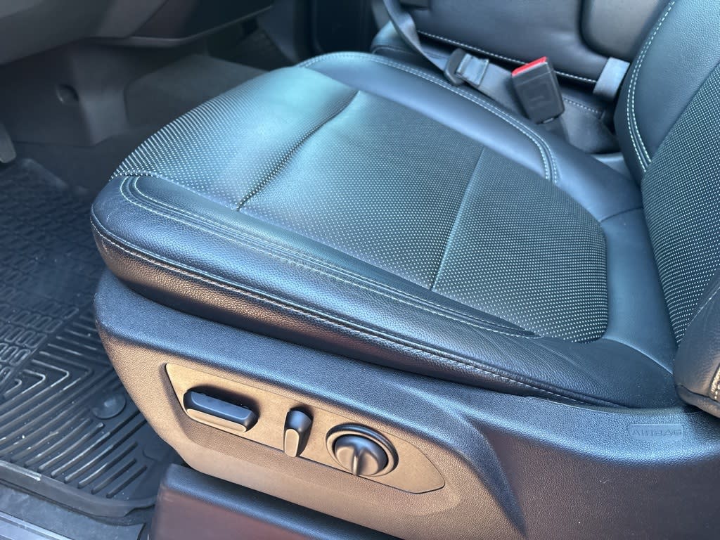 Thumbnail: 2021 Chevrolet Silverado 1500 - 13