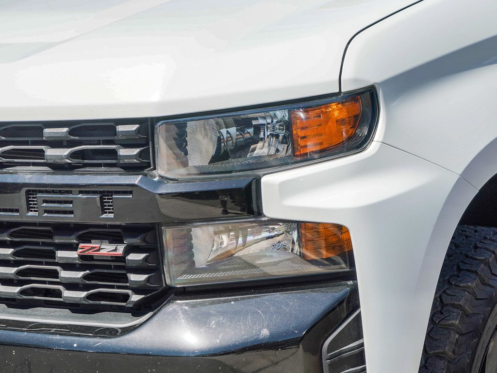 Thumbnail: 2021 Chevrolet Silverado 1500 - 21