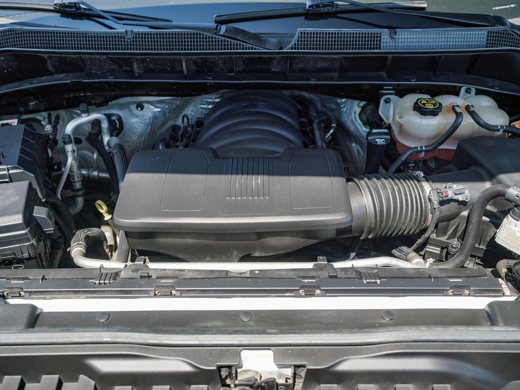 Thumbnail: 2021 Chevrolet Silverado 1500 - 8