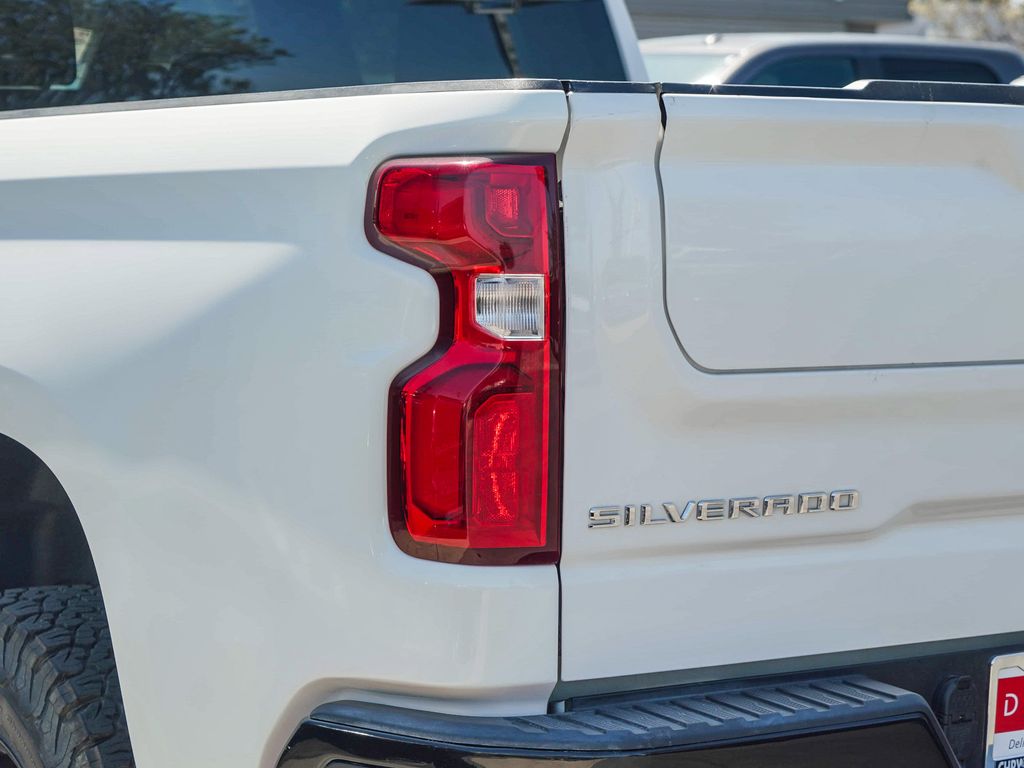 Thumbnail: 2021 Chevrolet Silverado 1500 - 20
