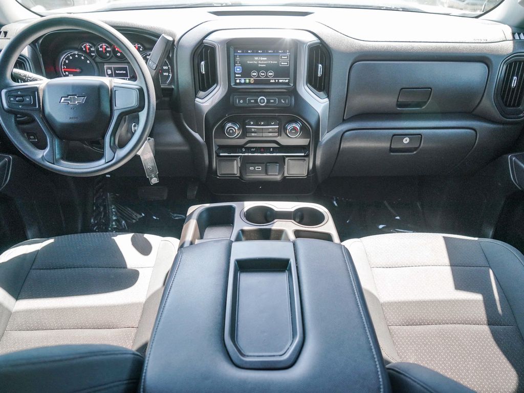 Thumbnail: 2021 Chevrolet Silverado 1500 - 2