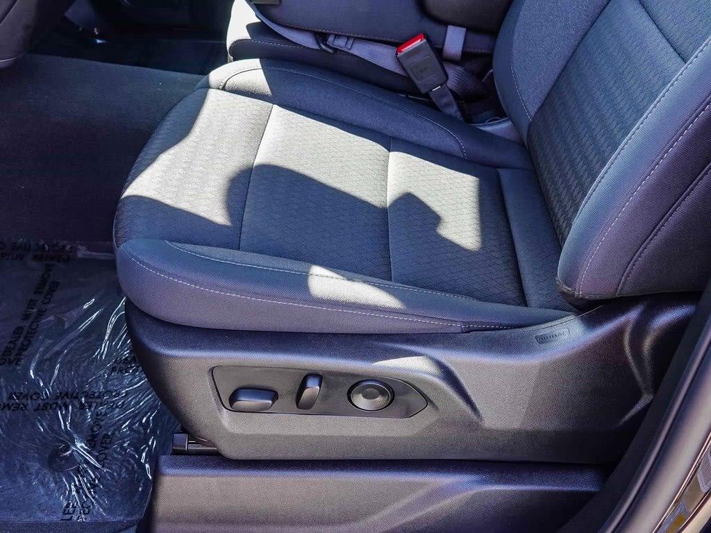 Thumbnail: 2025 Chevrolet Silverado 1500 - 24