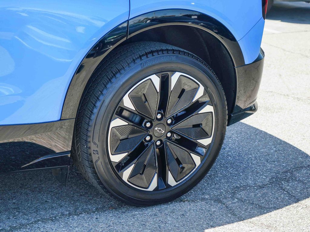 Thumbnail: 2024 Chevrolet Blazer EV - 18
