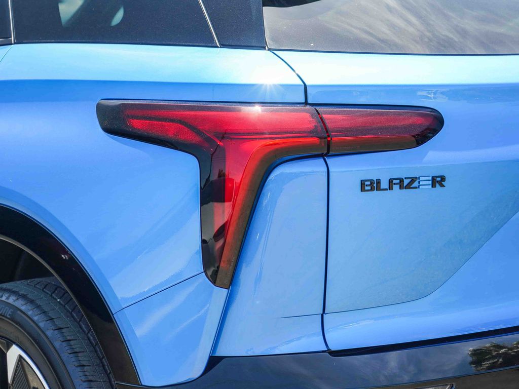 Thumbnail: 2024 Chevrolet Blazer EV - 16