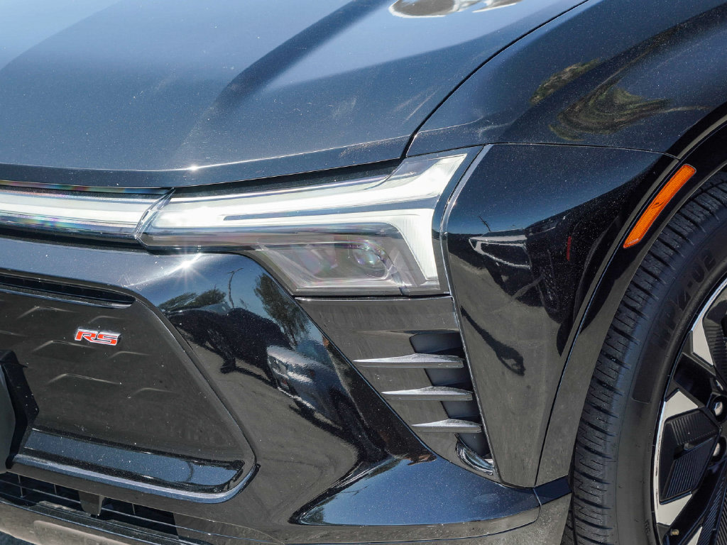 Thumbnail: 2024 Chevrolet Blazer EV - 18