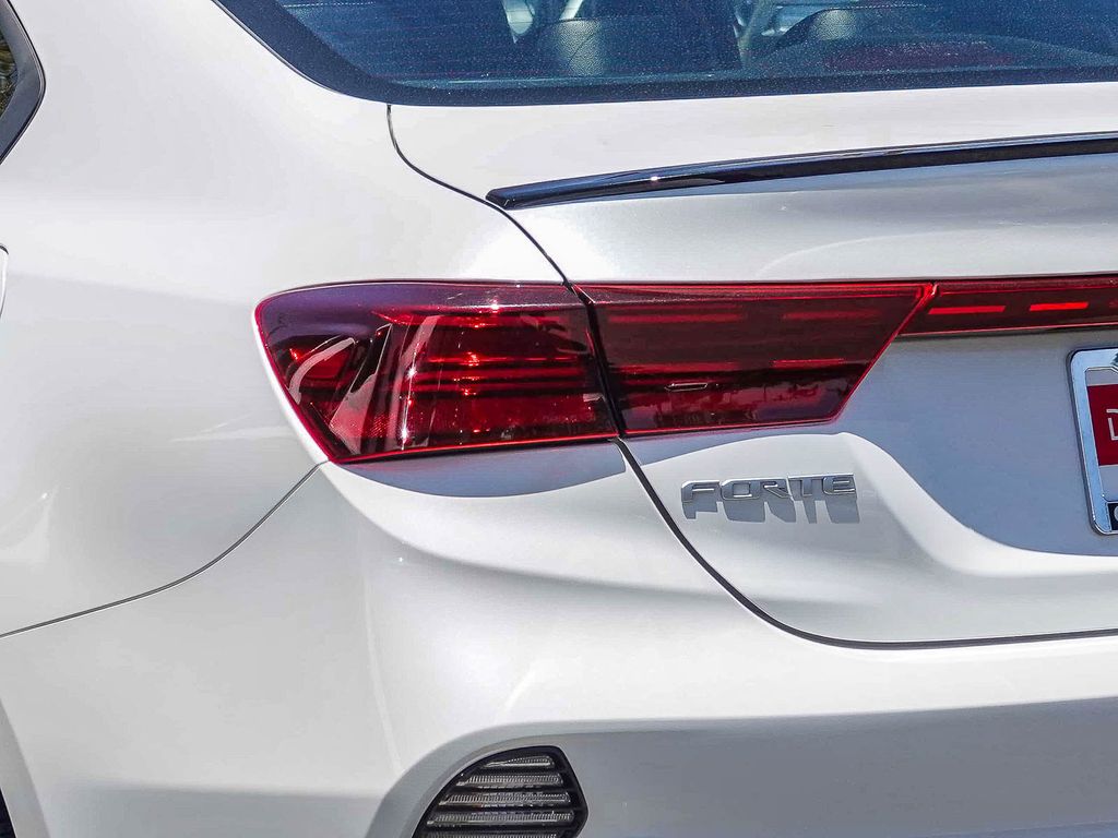 Thumbnail: 2023 Kia Forte - 19