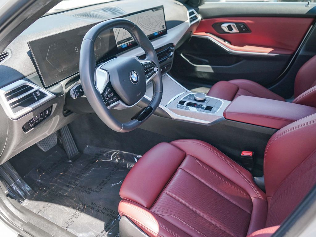 Thumbnail: 2025 BMW 3 Series - 10
