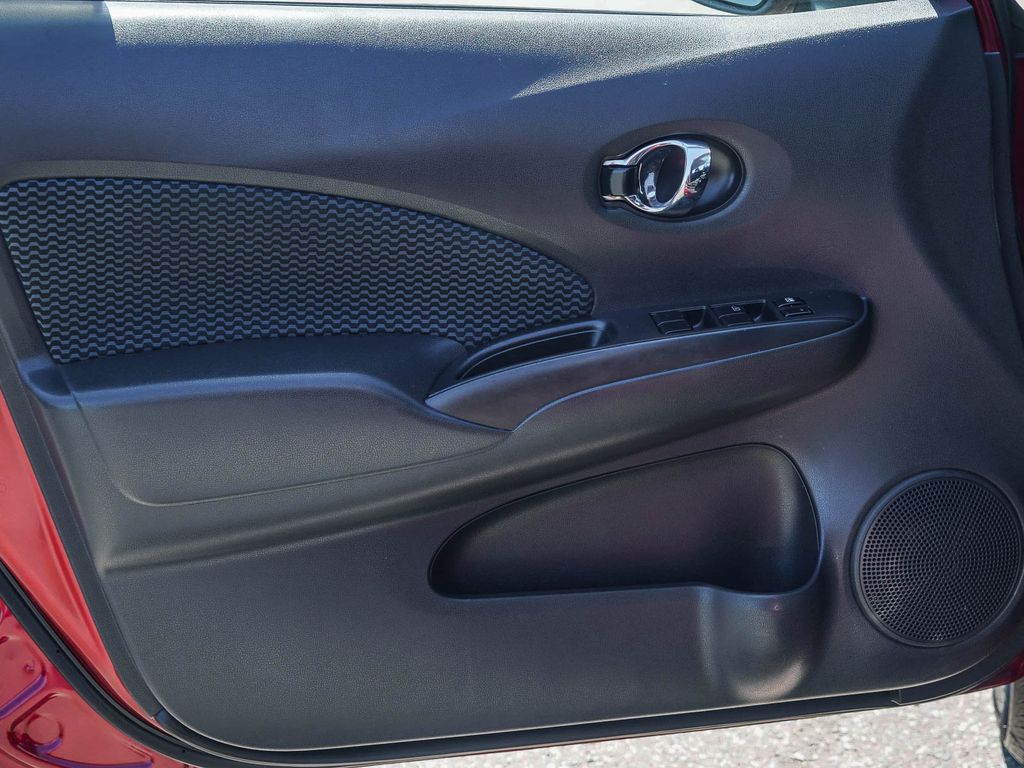 Thumbnail: 2018 Nissan Versa Note - 23