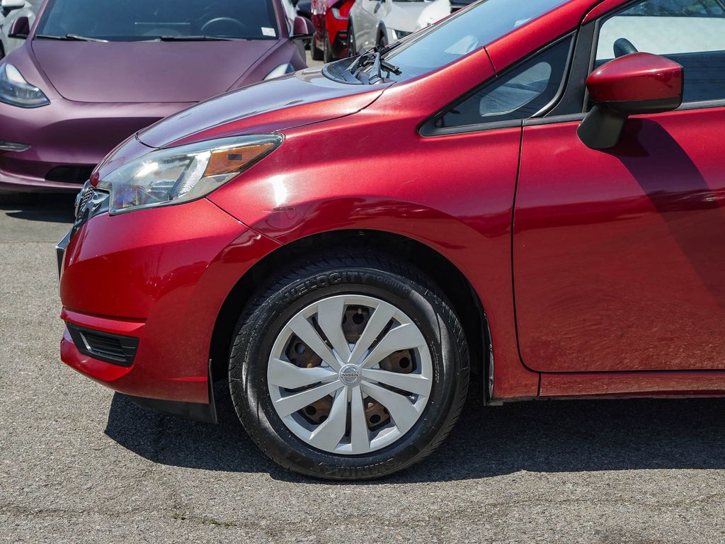 Thumbnail: 2018 Nissan Versa Note - 7