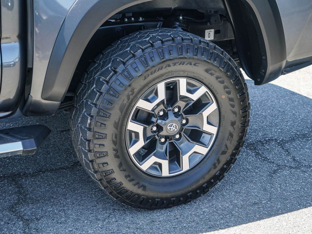 Thumbnail: 2023 Toyota Tacoma - 19