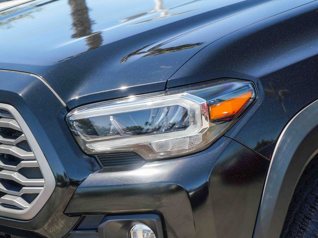 Thumbnail: 2023 Toyota Tacoma - 20
