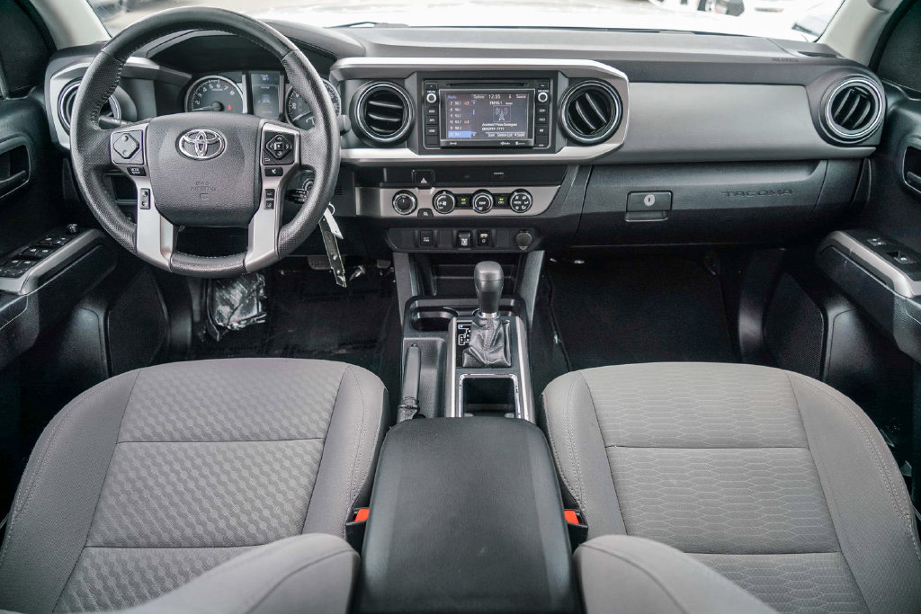 Thumbnail: 2019 Toyota Tacoma - 2