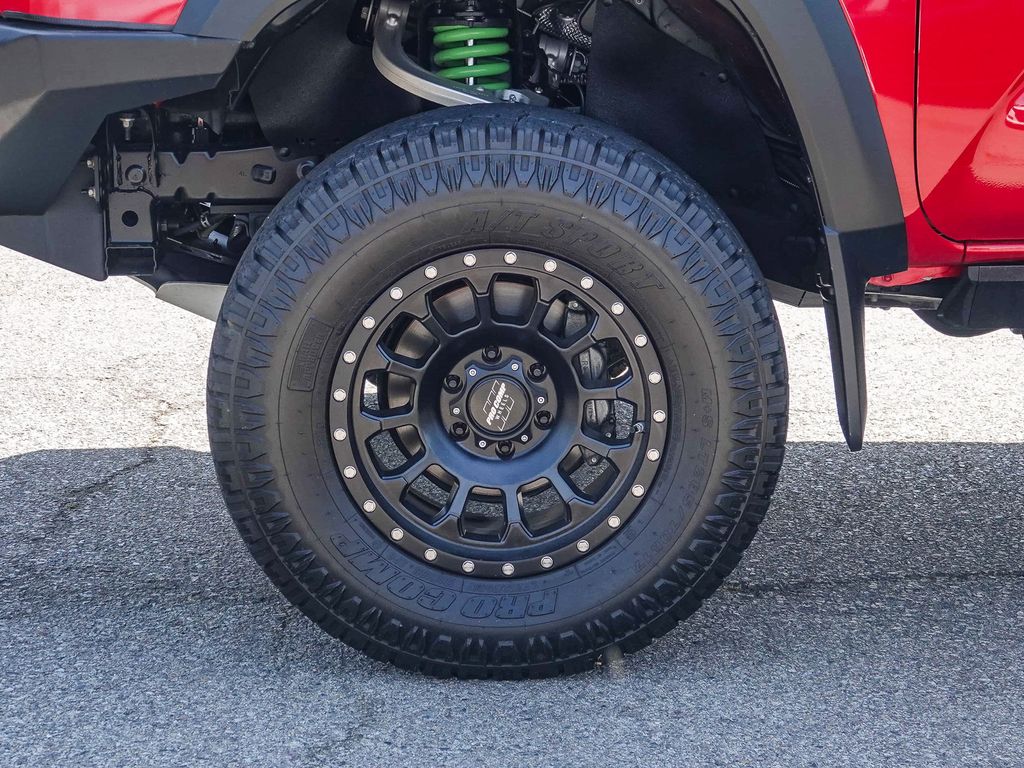 Thumbnail: 2019 Toyota Tacoma - 5