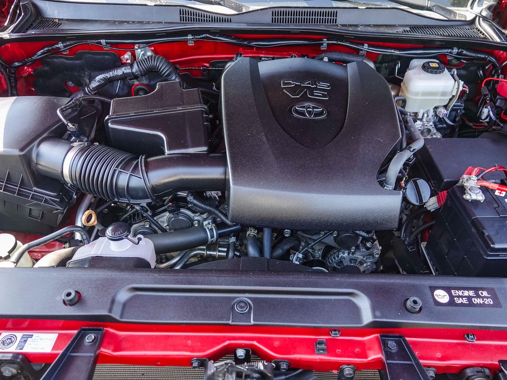 Thumbnail: 2019 Toyota Tacoma - 6