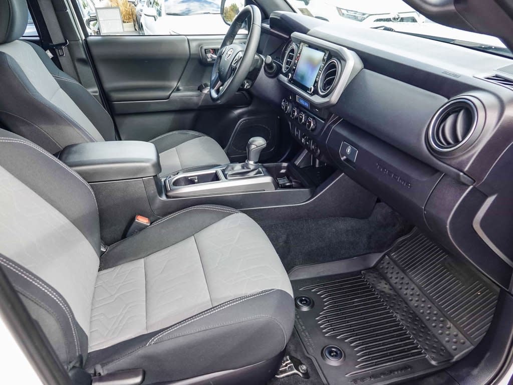 Thumbnail: 2023 Toyota Tacoma - 9