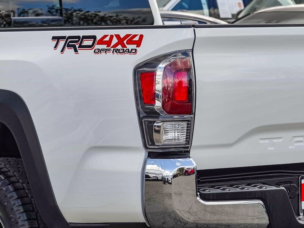 Thumbnail: 2023 Toyota Tacoma - 19
