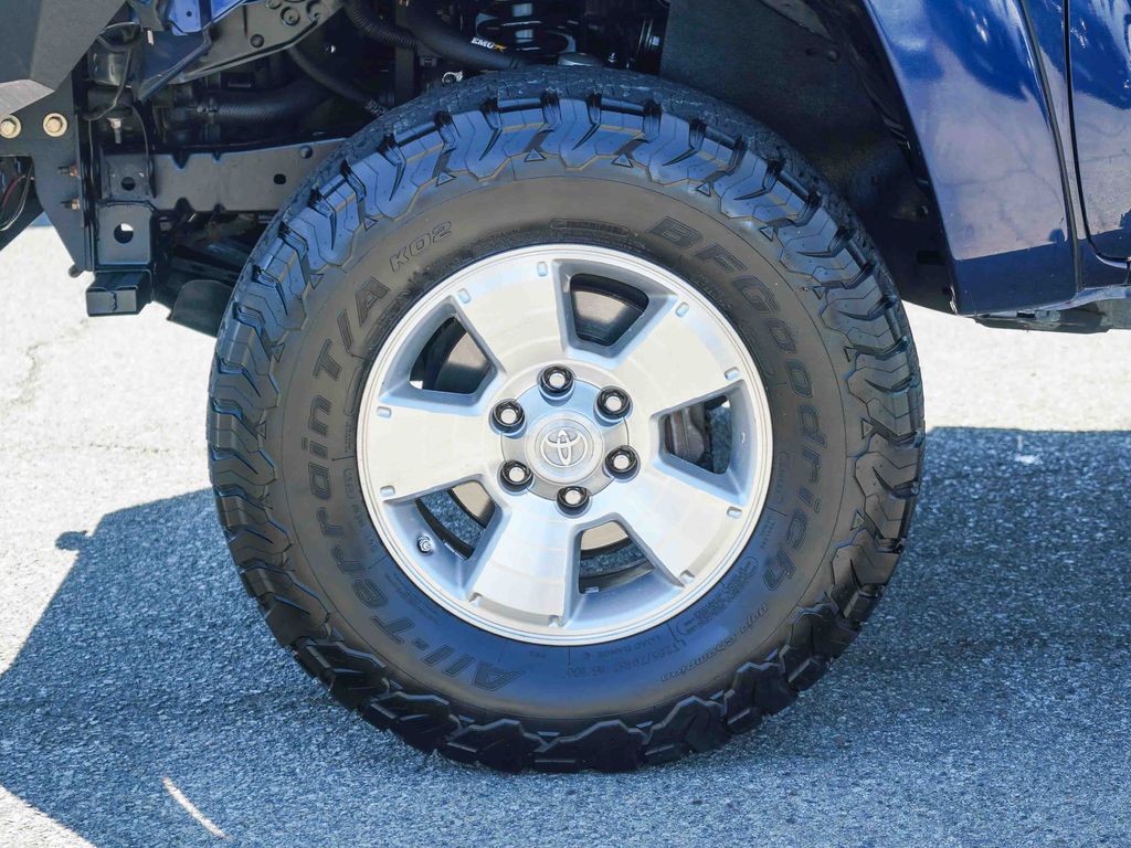 Thumbnail: 2008 Toyota Tacoma - 7