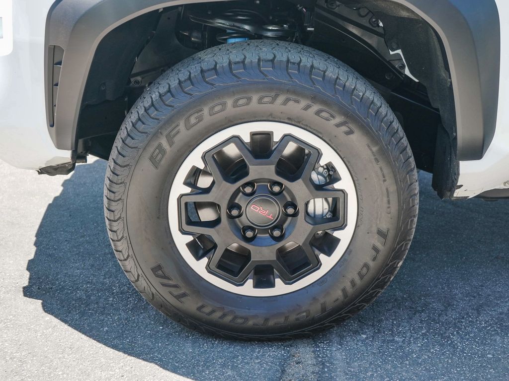 Thumbnail: 2024 Toyota Tacoma - 6