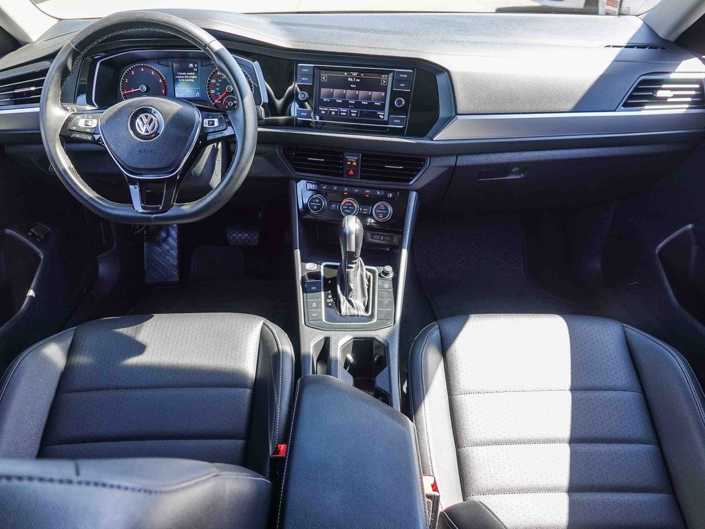 Thumbnail: 2021 Volkswagen Jetta - 2