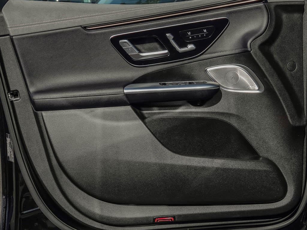 Thumbnail: 2024 Mercedes-Benz EQE - 21