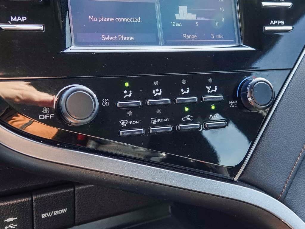 Thumbnail: 2019 Toyota Camry - 25