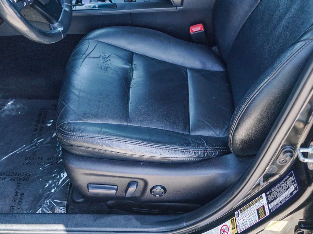 Thumbnail: 2014 Toyota Avalon - 22