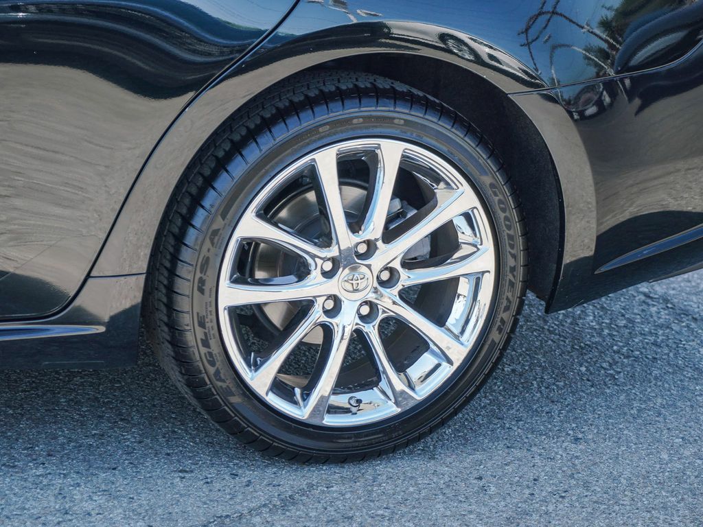 Thumbnail: 2014 Toyota Avalon - 19