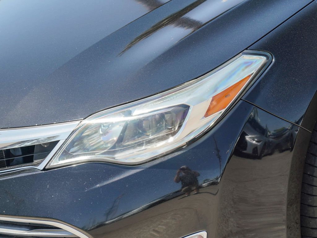 Thumbnail: 2014 Toyota Avalon - 18