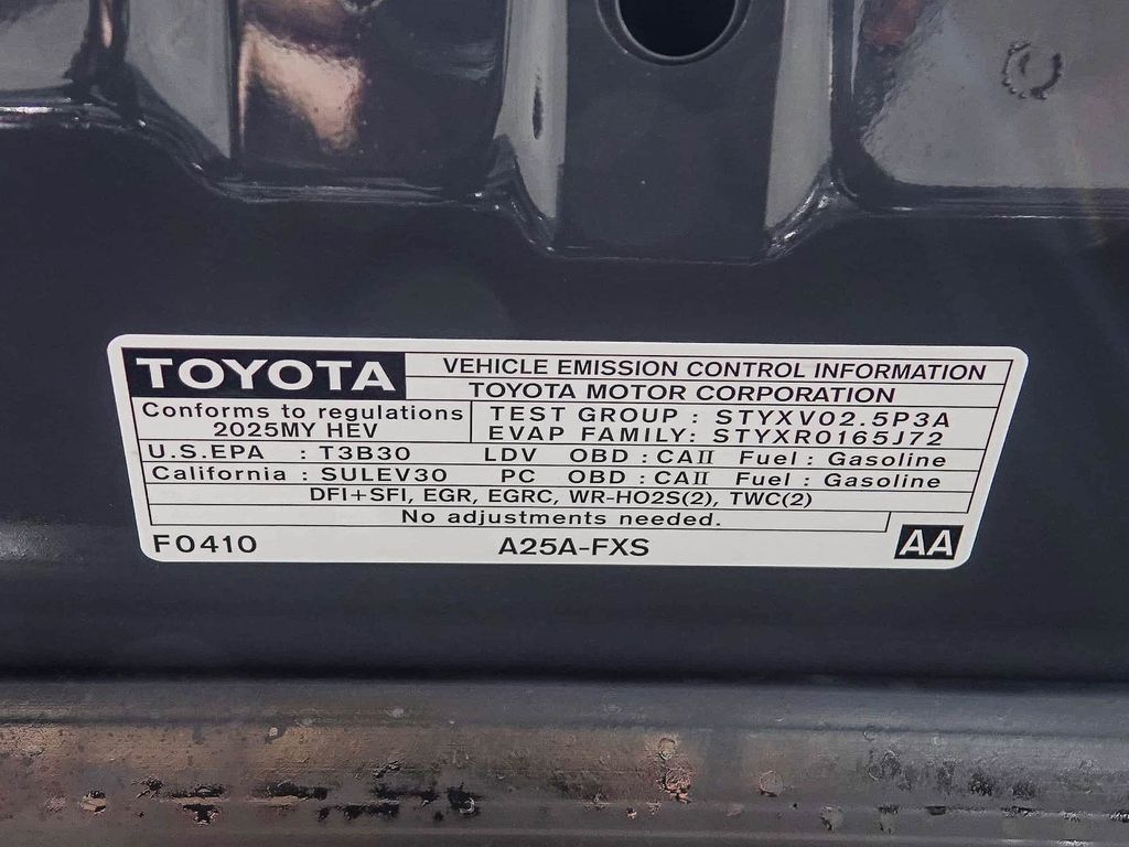Thumbnail: 2025 Toyota Camry - 17