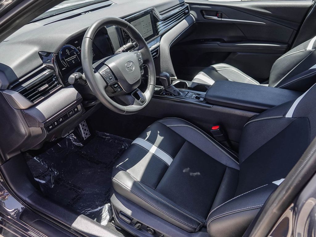 Thumbnail: 2025 Toyota Camry - 12