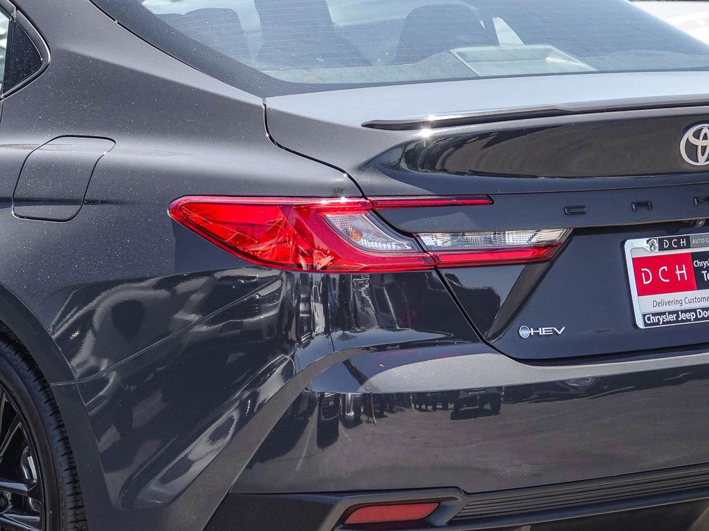 Thumbnail: 2025 Toyota Camry - 20