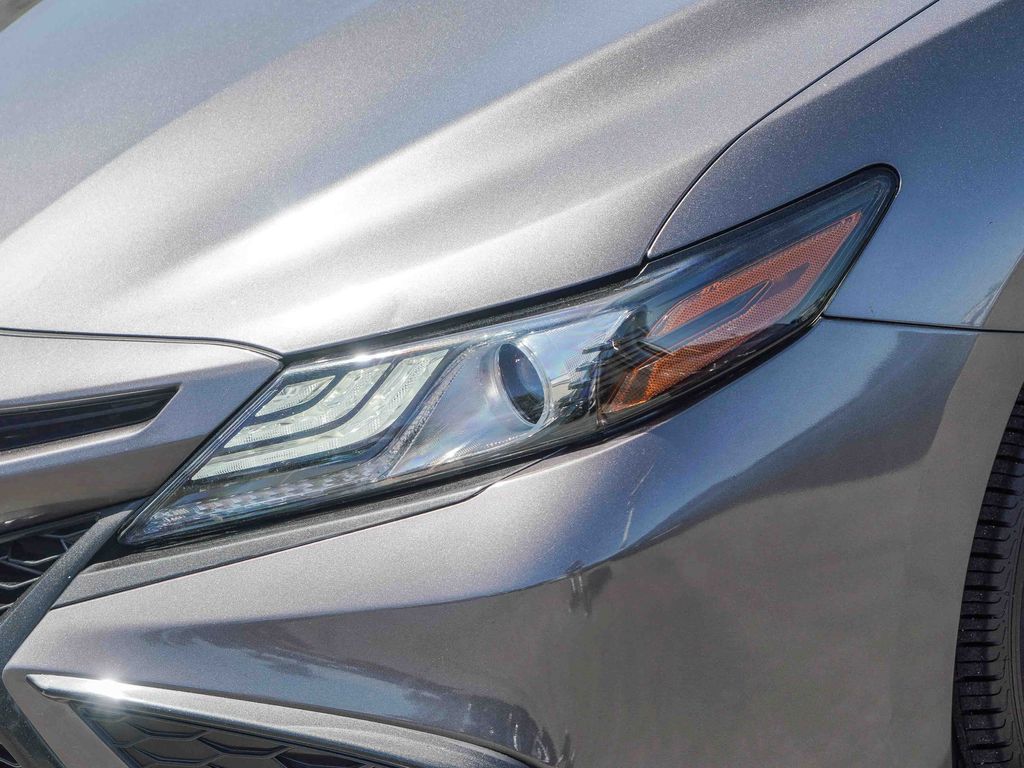 Thumbnail: 2023 Toyota Camry - 19