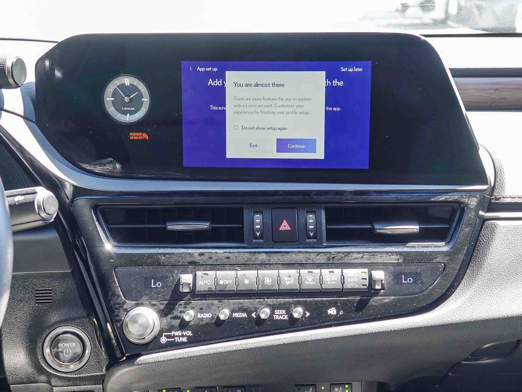 Thumbnail: 2025 Lexus ES - 12