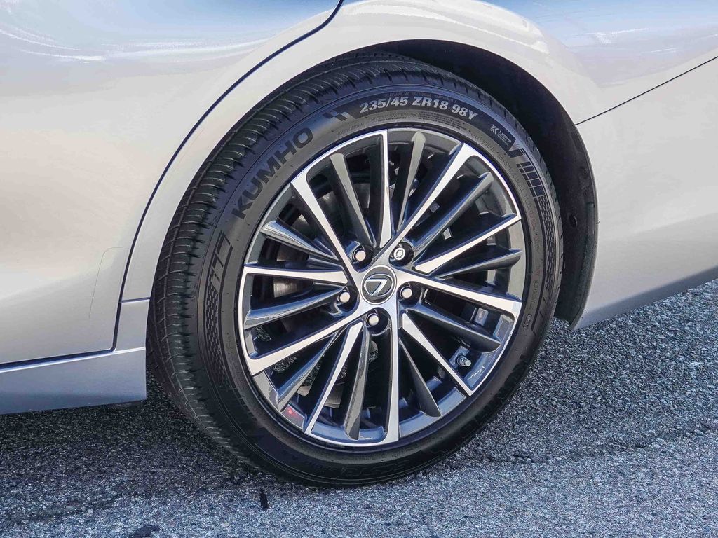 Thumbnail: 2025 Lexus ES - 21