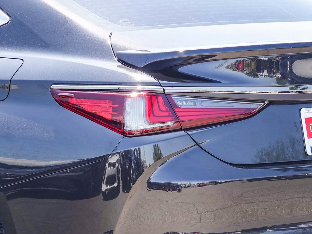 Thumbnail: 2024 Lexus ES - 6