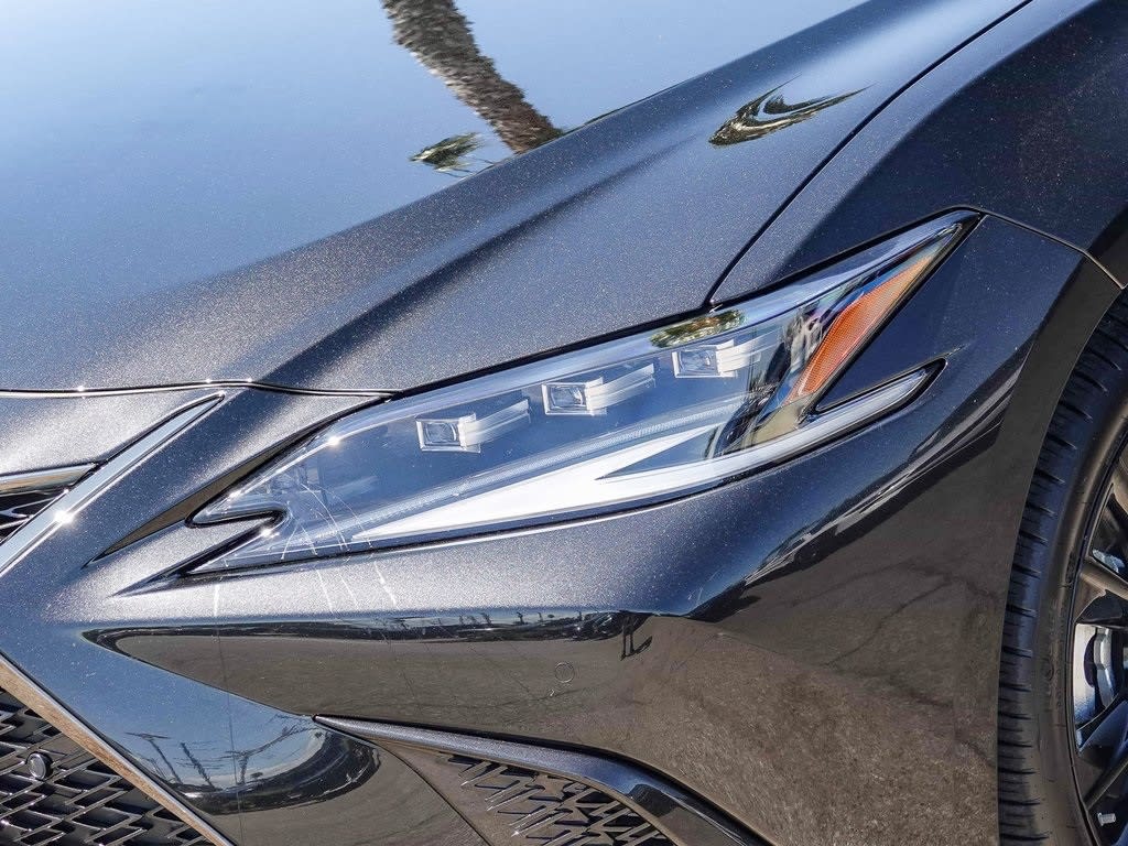 Thumbnail: 2024 Lexus ES - 19