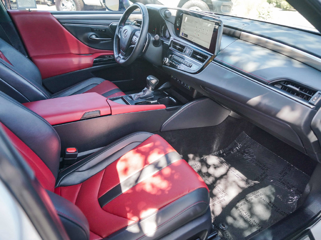 Thumbnail: 2024 Lexus ES - 9