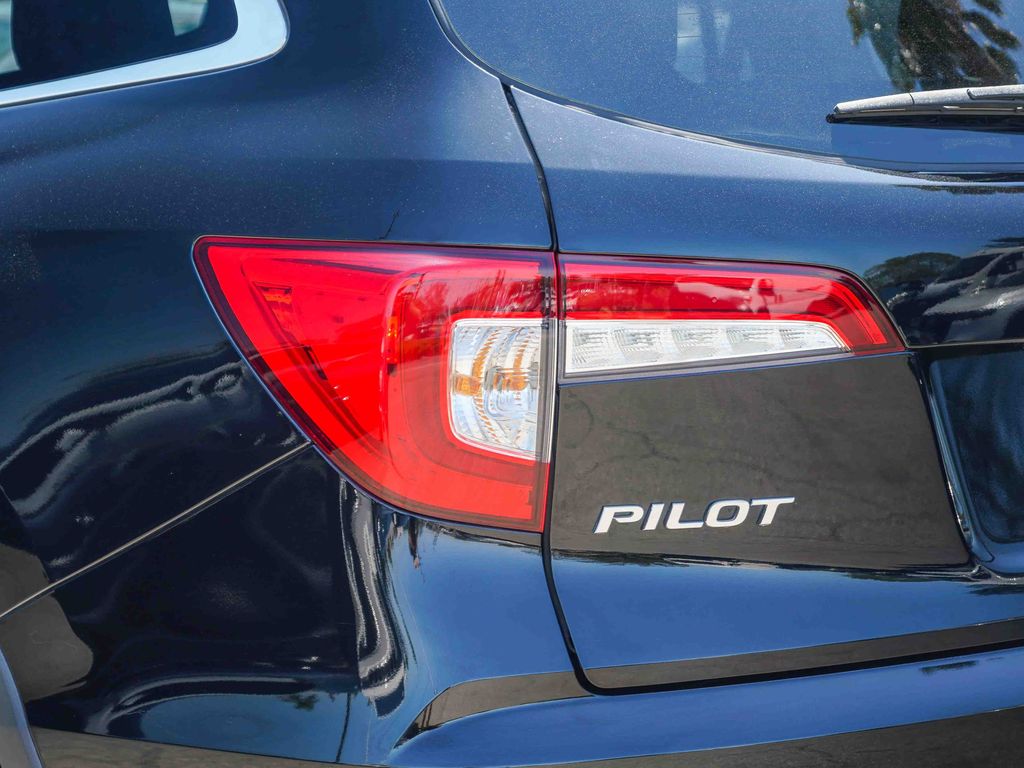 Thumbnail: 2022 Honda Pilot - 18