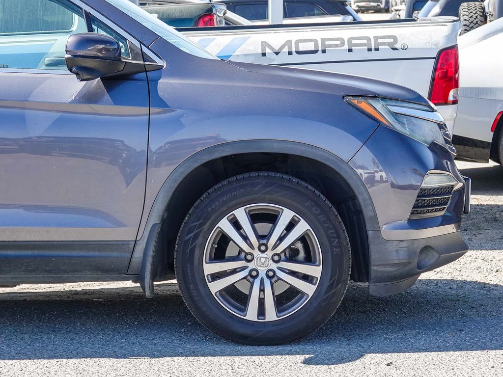 Thumbnail: 2018 Honda Pilot - 6