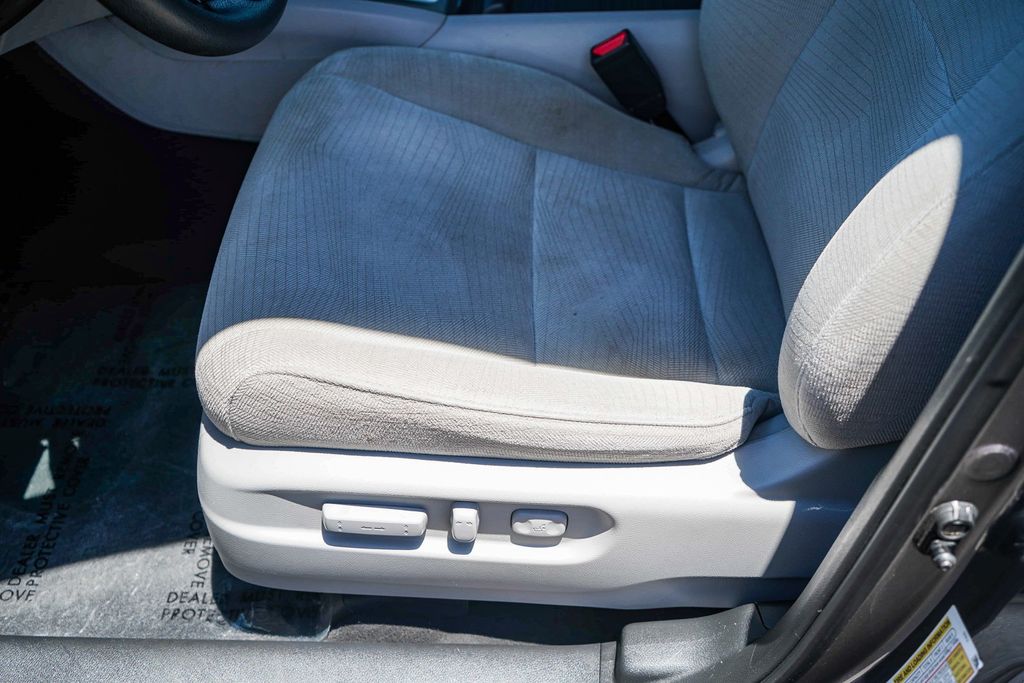 Thumbnail: 2018 Honda Pilot - 23