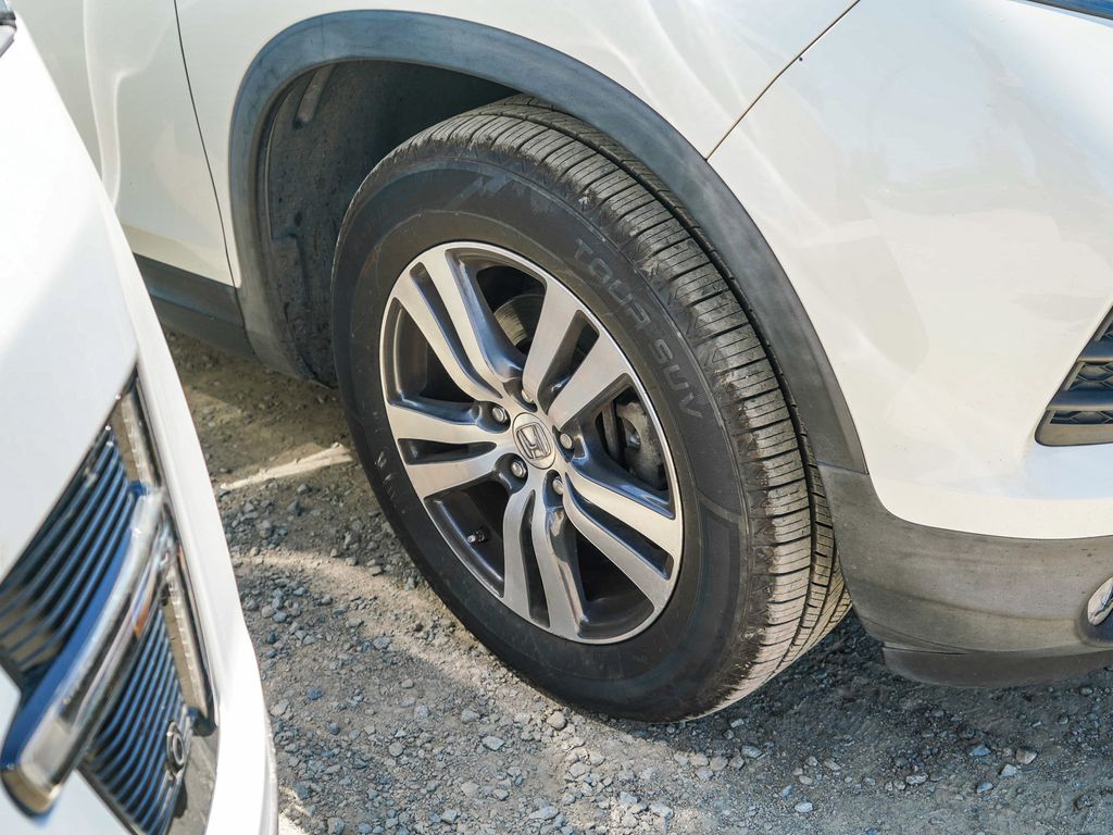 Thumbnail: 2018 Honda Pilot - 5